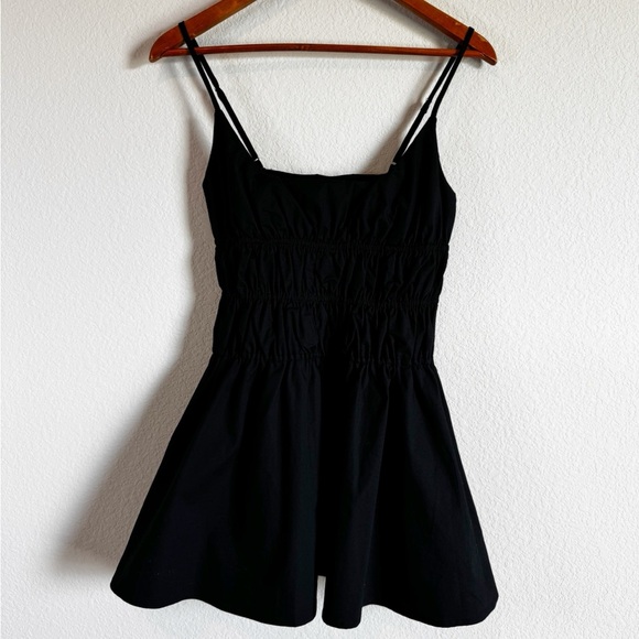 Tularosa Women's Donna Black Fit & Flare Smocked Mini Dress Size XS - Picture 2 of 9